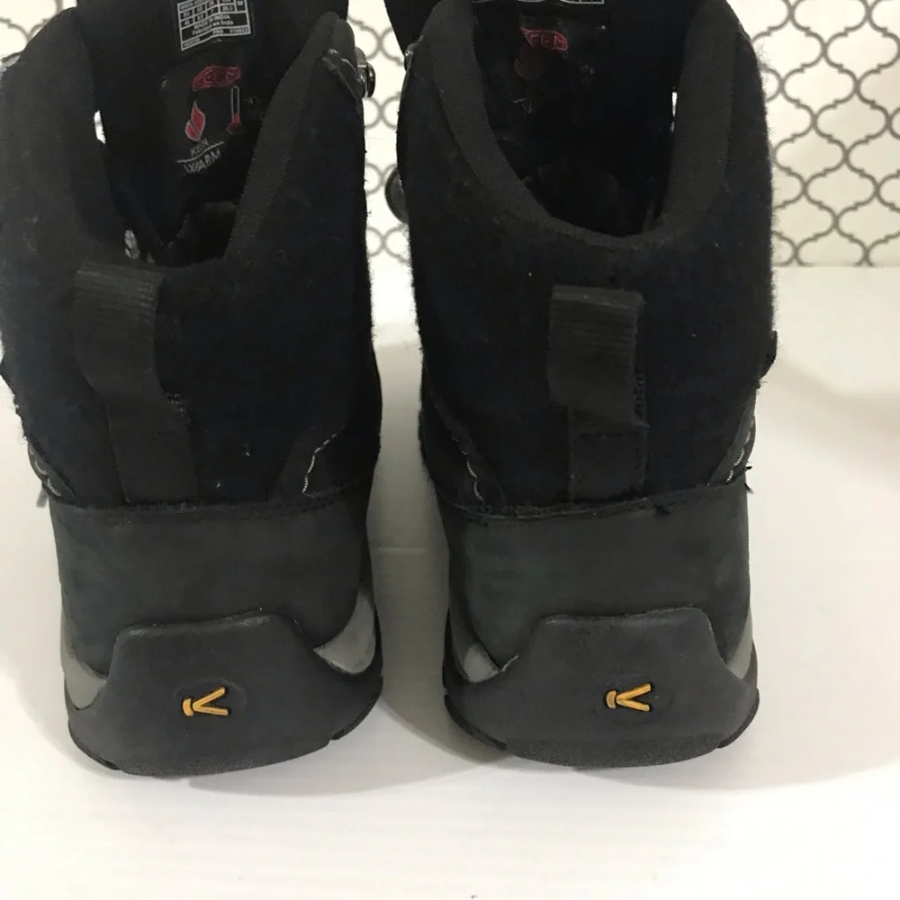 Keen Women's Kaci III Black Waterproof Boots 1026720 Size 9.5